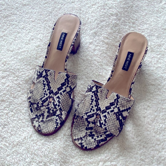 Block Sandals - Picture 1 of 2